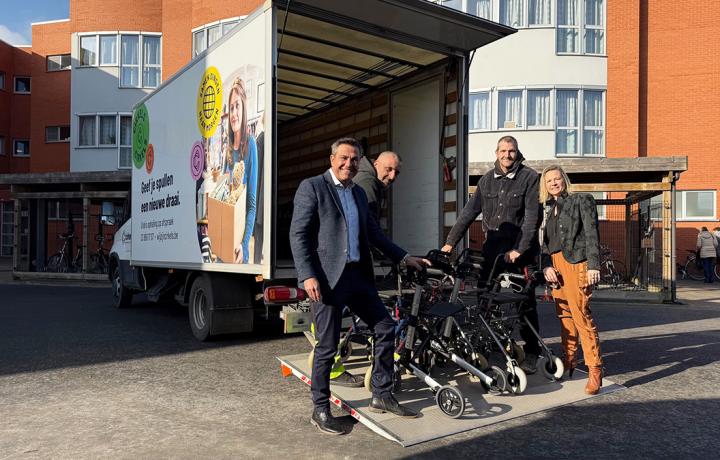 𝗥𝗼𝗹𝘀𝘁𝗼𝗲𝗹𝗲𝗻 𝗲𝗻 𝗿𝗼𝗹𝗹𝗮𝘁𝗼𝗿𝘀 𝗸𝗿𝗶𝗷𝗴𝗲𝗻 𝗲𝗲𝗻 𝘁𝘄𝗲𝗲𝗱𝗲 𝗹𝗲𝘃𝗲𝗻 𝗯𝗶𝗷 𝗖𝗶𝗿𝗸𝗲𝗹𝘀!